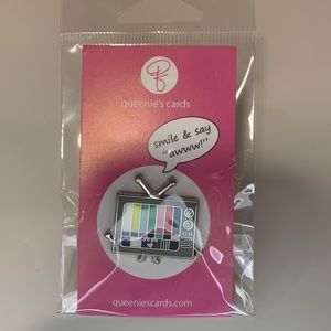 Queenies Cards Friends retro tv enamel pin